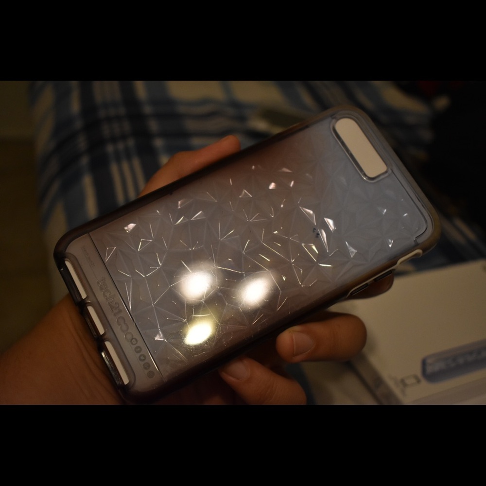 Iphone 7 Plus Tech21 Gem Case